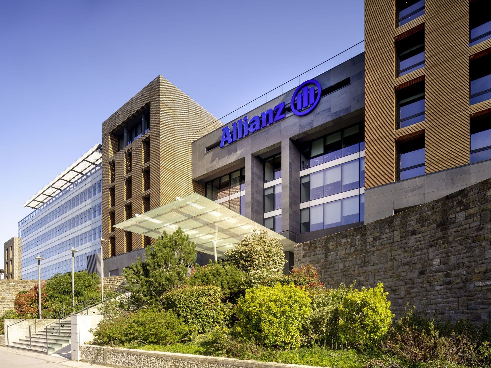 Allianz